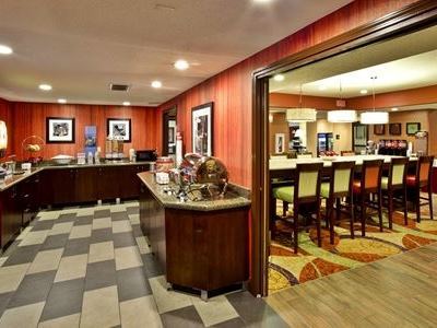 Hotel Hampton Cincinnati Airport-north 3*